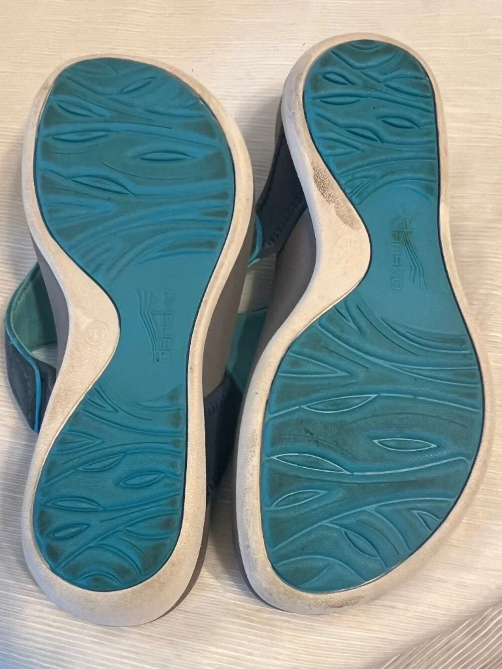 Dansko Katy Blue & Gray Leather Slip On Flip Flop Sandals - Picture 7 of 15